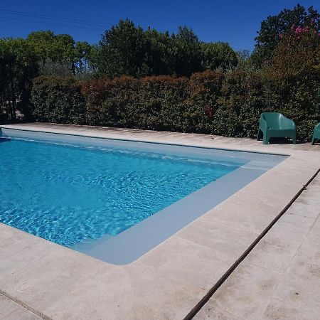 Appartement 2 Pers Avec Acces Piscine Saint-Rémy-de-Provence Exterior foto